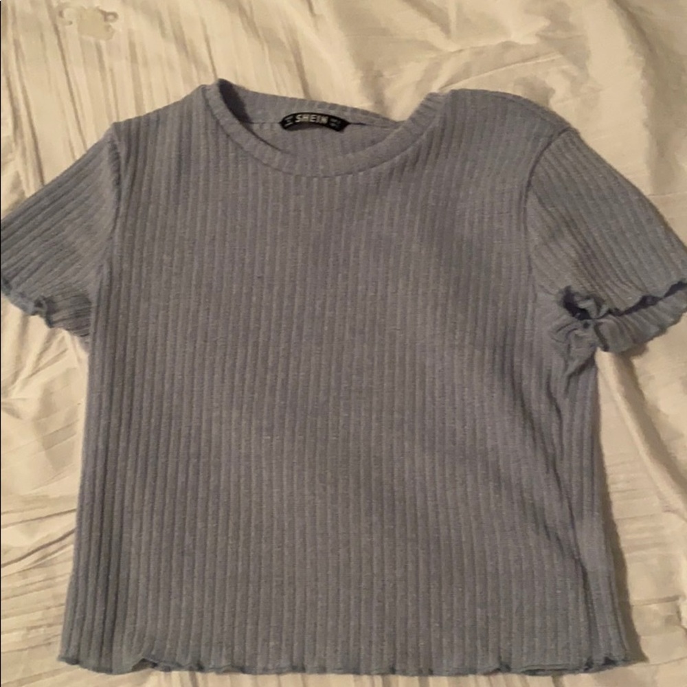 kinda crop short sleeve